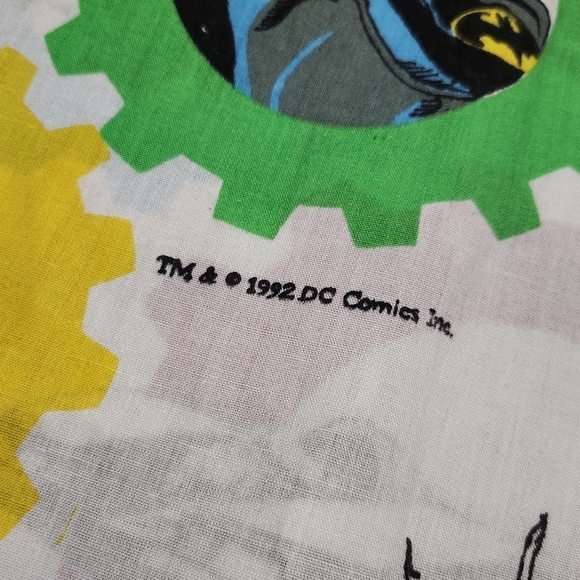 DC Comics 1992 The Bat The Cat The Penguin Flat Twin Sheet Bedding Fabric - Picture 2 of 3